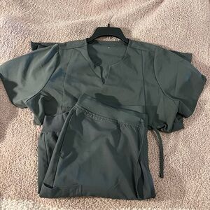 Mandala Scrubs Set Size XL with Notch Top and 9 Pocket Joggers, Pewter